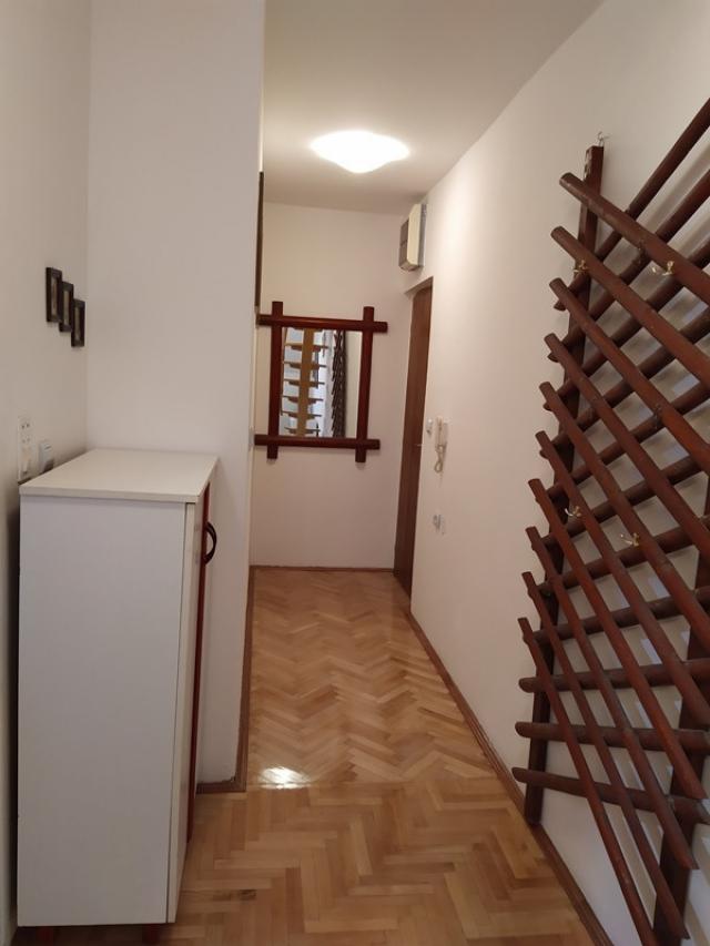 NOVI SAD - BULEVAR - 54. 00 m2