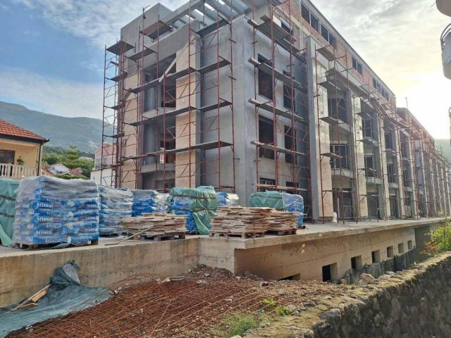 Two-Bedroom Apartment for Sale, 84m2, Budva, Under Construction, with Pool