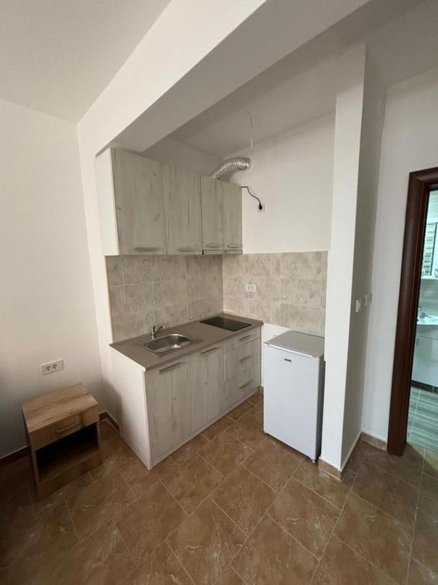 Studio Apartment for Rent 20 m2, Budva Center