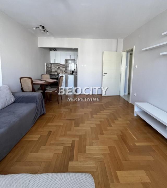 Novi Sad, Telep, Ilariona Ruvarca, 1. 5, 44m2, 450EUR