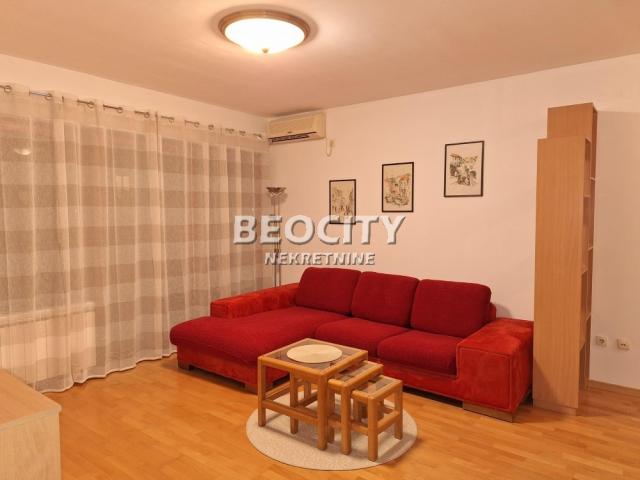 Novi Sad, Centar, Stevana Musića, 2. 0, 57m2, 500EUR