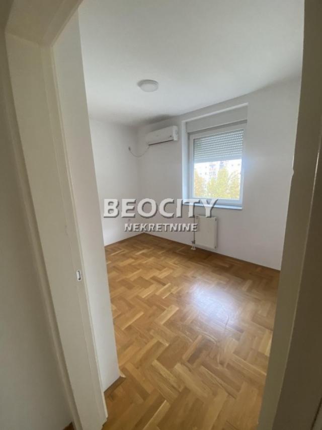 Novi Sad, Nova Detelinara, Čika Stevina, 2. 5, 64m2, 450EUR