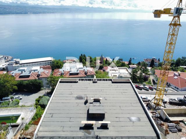 OPATIJA, CENTAR - moderan stan u novogradnji iznad centra Opatije 