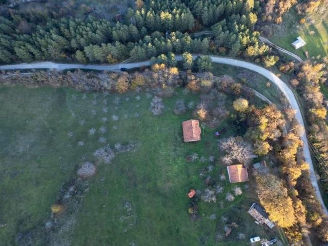 Prodaje se polj. gazdinstvo sa 3 objekta , 4, 76 ha, Čauševići, Prijepolje