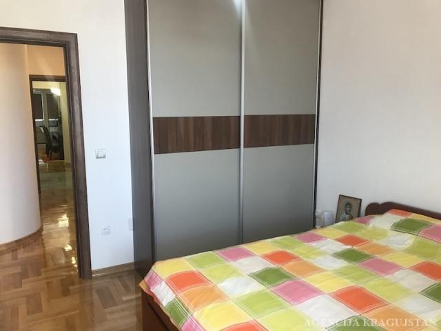 Prodaja, Stan, 148. 00m2 , Centar