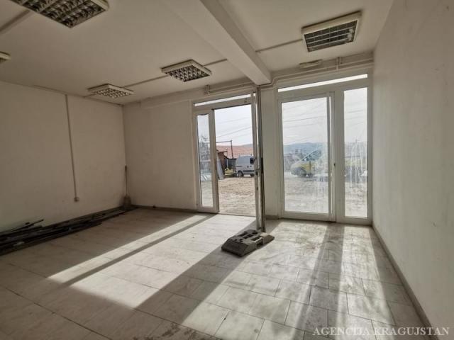 Prodaja, Lokal, 730. 00m2 , Stanovo