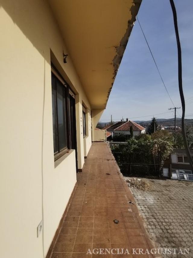 Prodaja, Lokal, 730. 00m2 , Stanovo