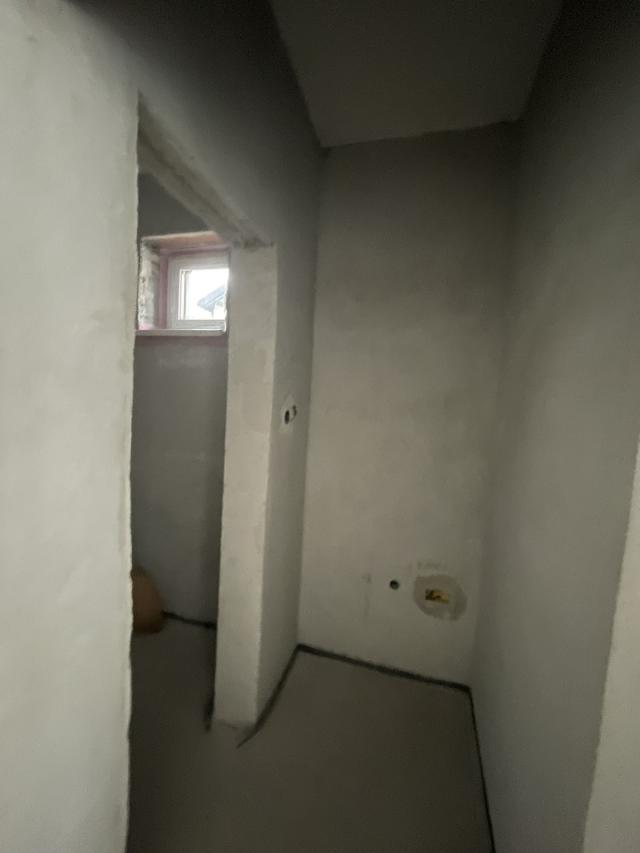 VRACAR VRBAS 63m2 , 400e