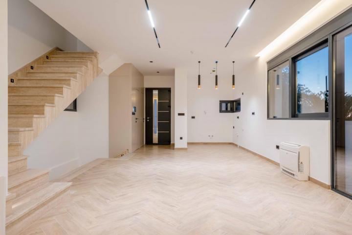 Villa Primavera 240m2, Budva