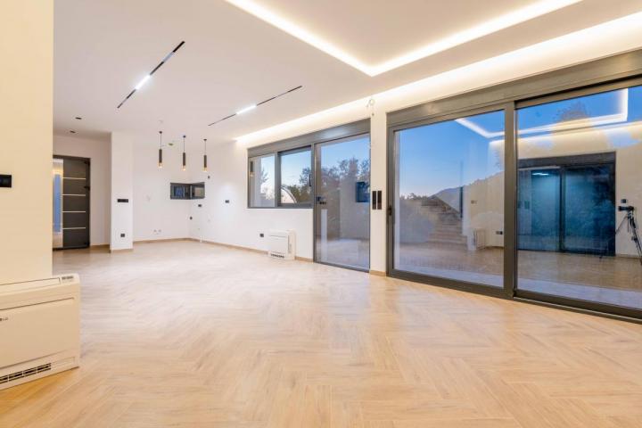 Villa Primavera 240m2, Budva