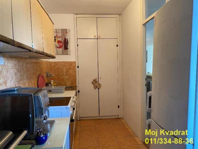 Zvezdara, Cvetkova pijaca - Bulevar kralja Aleksandra, 80m2