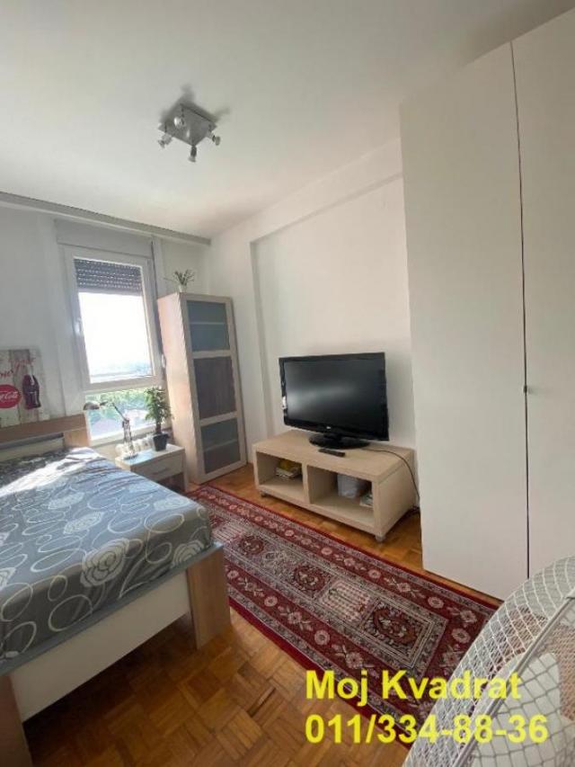 Zvezdara, Cvetkova pijaca - Bulevar kralja Aleksandra, 80m2