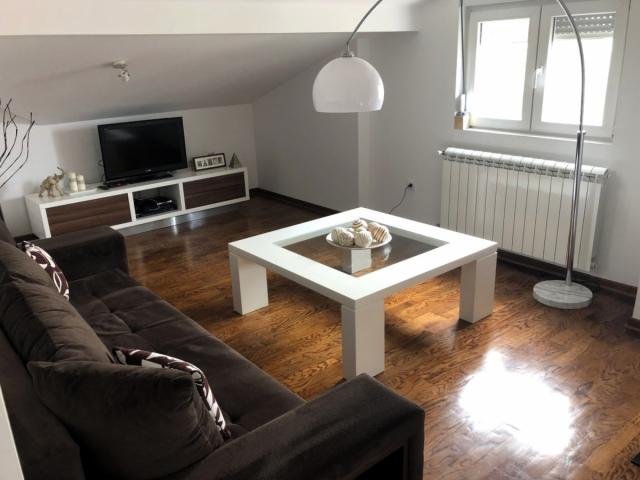 Gornji grad, Banatska, duplex, 106m2, 5. 0, 2/3, uknj. 