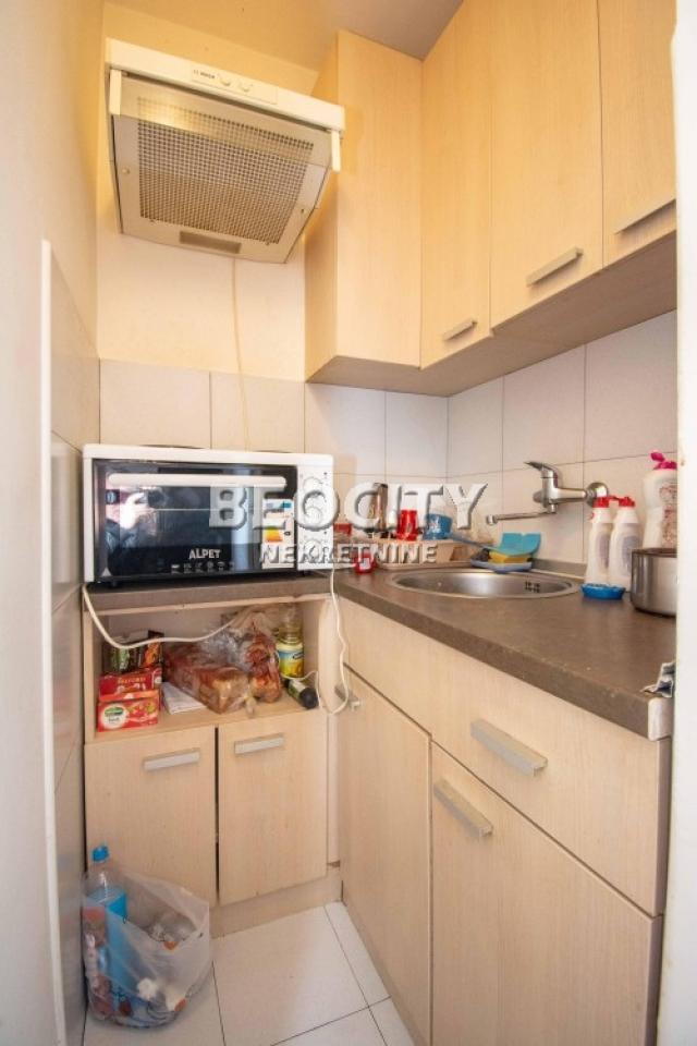 Čukarica, Bele vode, Leposave Vujošević, 1. 0, 29m2, 65000EUR