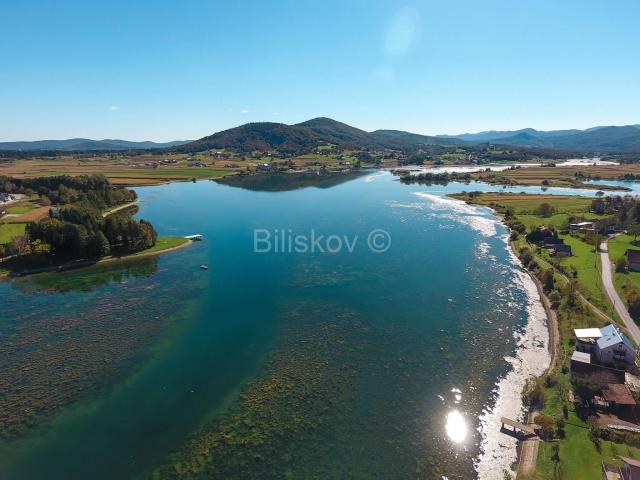 Prodaja, Ogulin, jezero Sabljaci, predivna vila s bazenom 