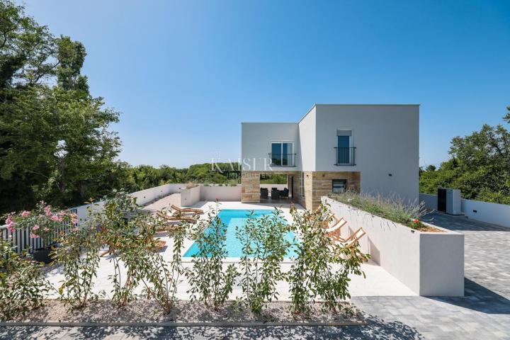 Zadar, Nin - Villa mit Pool