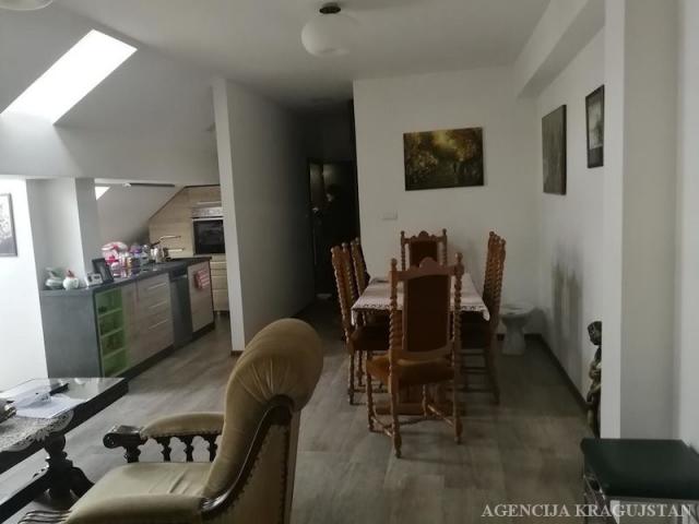 Prodaja, Stan, 65. 00m2 , Centar