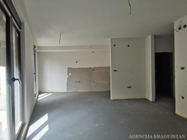 Prodaja, Stan, 39. 00m2 , Centar