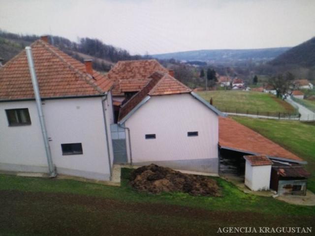 Prodaja, Kuća, 200. 00m2 , Kragujevac