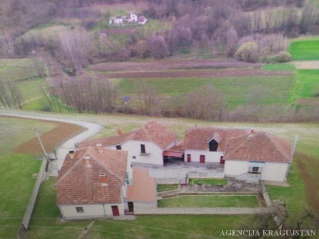 Prodaja, Kuća, 200. 00m2 , Kragujevac