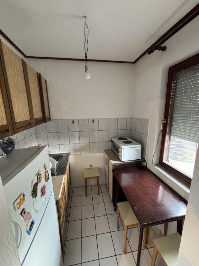 NOVI SAD - SAJAM - 26. 00 m2