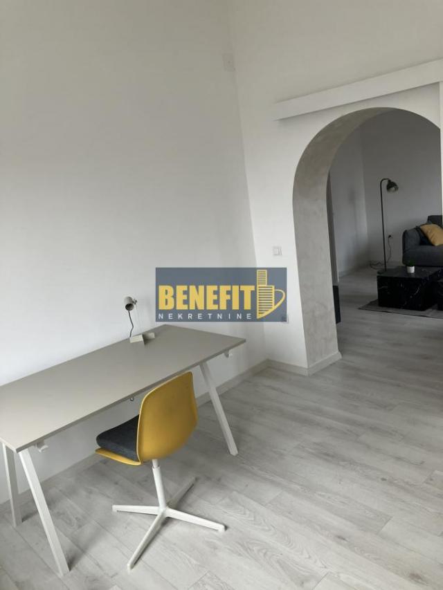 Centar, 80m2, 4. 0, renoviran salonac