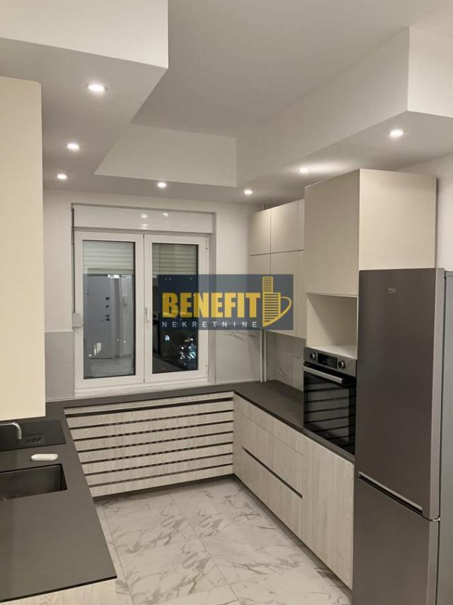 Centar, 80m2, 4. 0, renoviran salonac