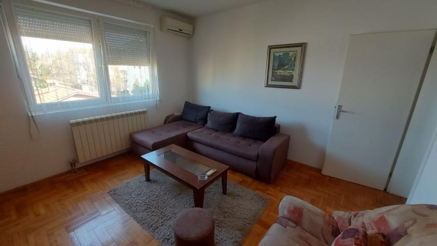 Beograd - Karabuma - Patrisa Lumumbe, 1, 5 s, 45 m2, namešten