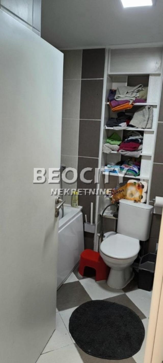 Novi Sad, Sajam, Pariske komune, 2. 0, 54m2, 108000EUR