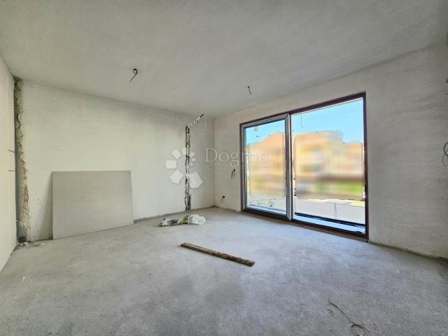 UMAG, new building, apartment with garage!