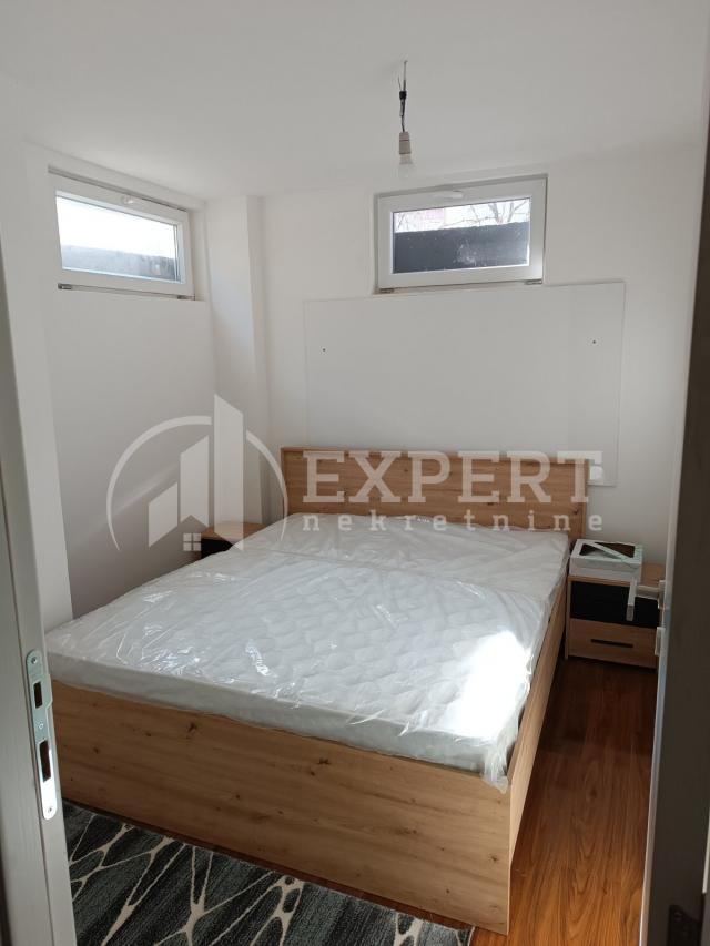 Izdaje se duplex lux stan u Duvaništu!