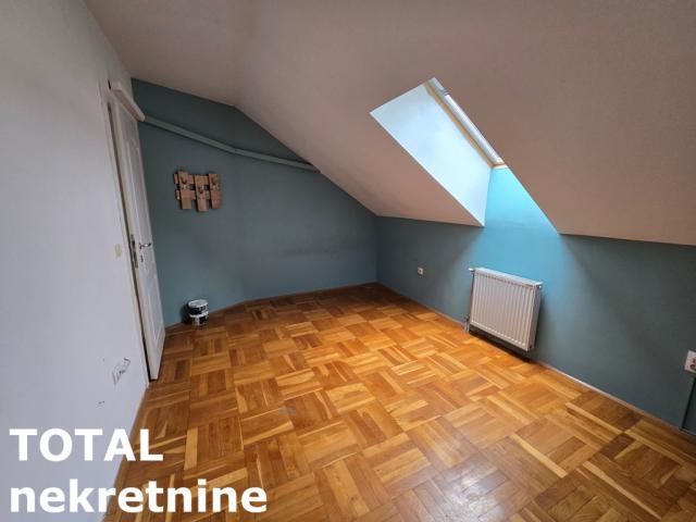 4 Četvorosoban stan NOVI SAD, 149500€