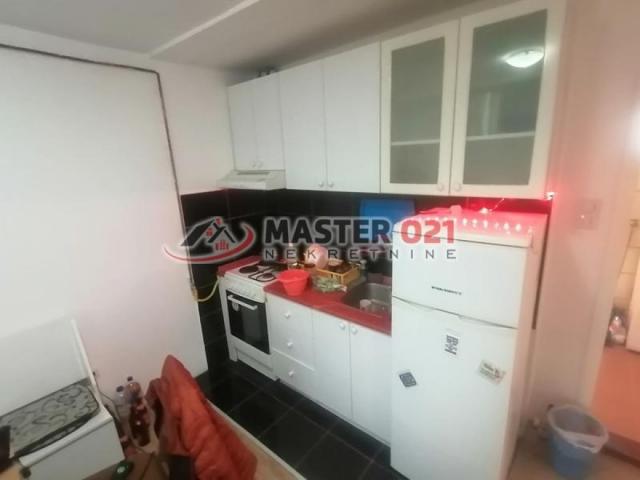 Namešten dvosoban stan 40m2 , gas - Adice