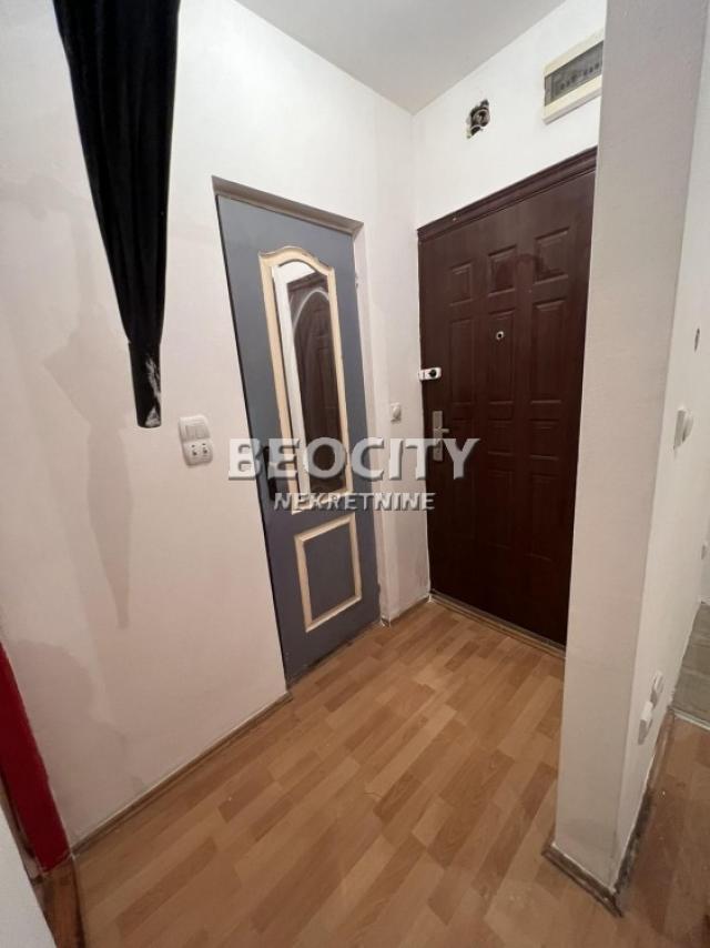 Rakovica, Miljakovac, Miljakovačke staze, 1. 5, 29m2, 57000EUR