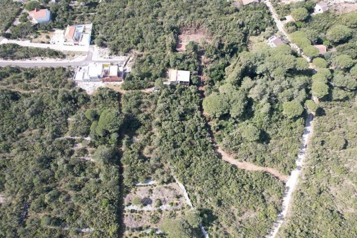 Prodaje se plac povrsine 1000m2 u Zagori, opstina Kotor. 