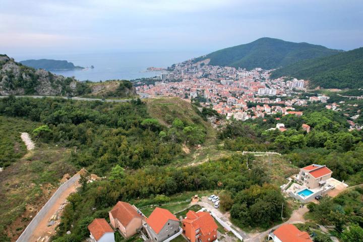 Urbanizovan plac 1000m2 Markovici, Budva