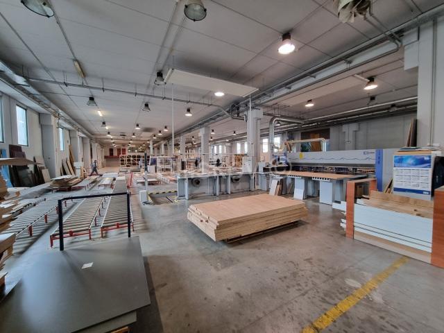 Samobor, proizvodno skladišni prostor 8.200m2, zemljište 15.000m2