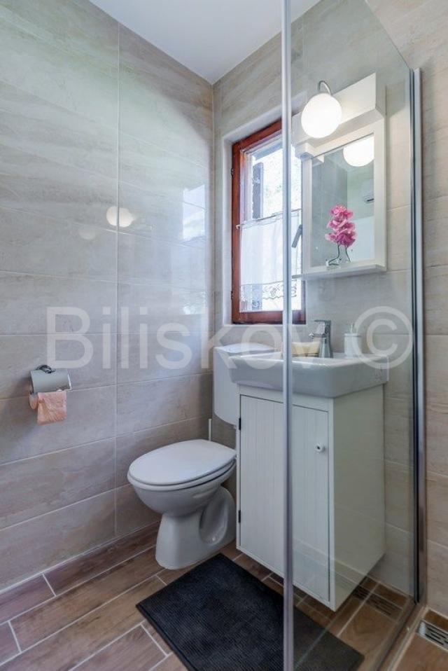 Pisak kuća 150 m od mora, pogled na more
