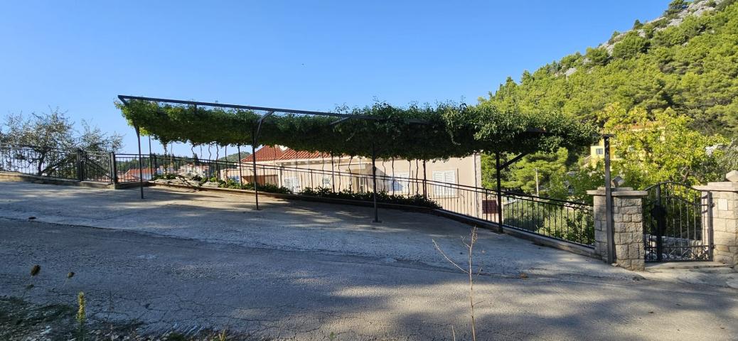 Prodaja, Blace, Dubrovačko-neretvanska, samostojeća kuća, 5 stanova