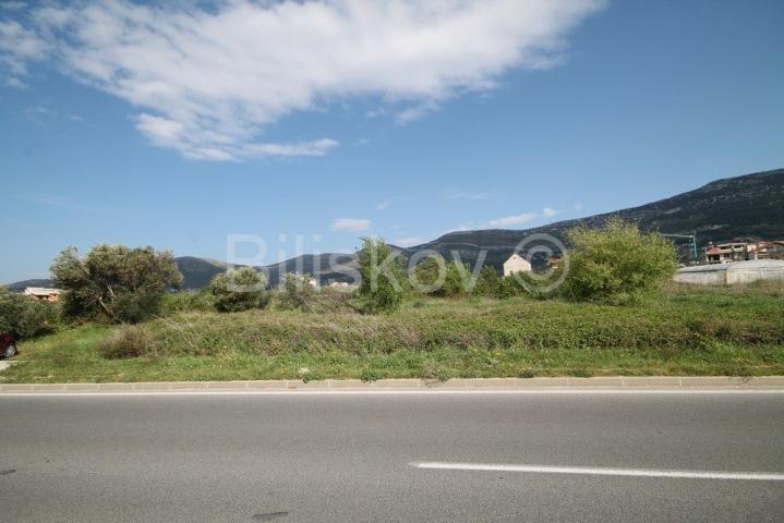 Kaštela, Kaštel Stari, građevinsko zemljište površine 1.500 m2. 