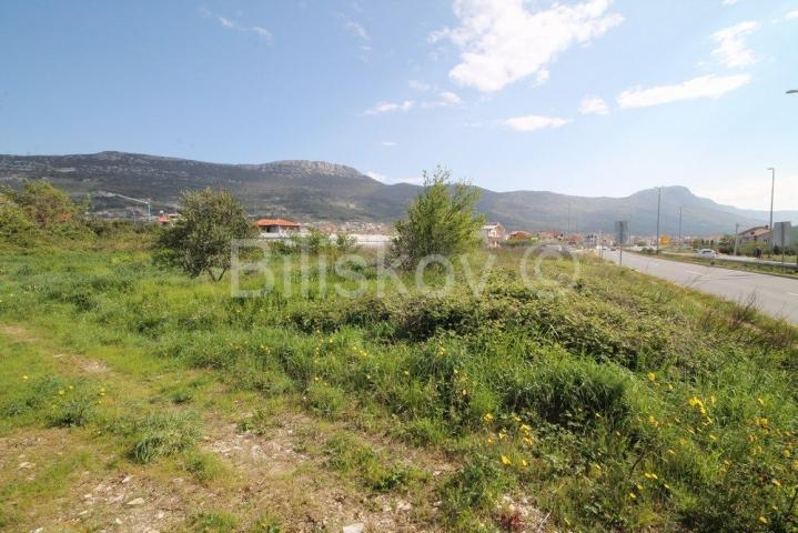 Kaštela, Kaštel Stari, građevinsko zemljište površine 1.500 m2. 