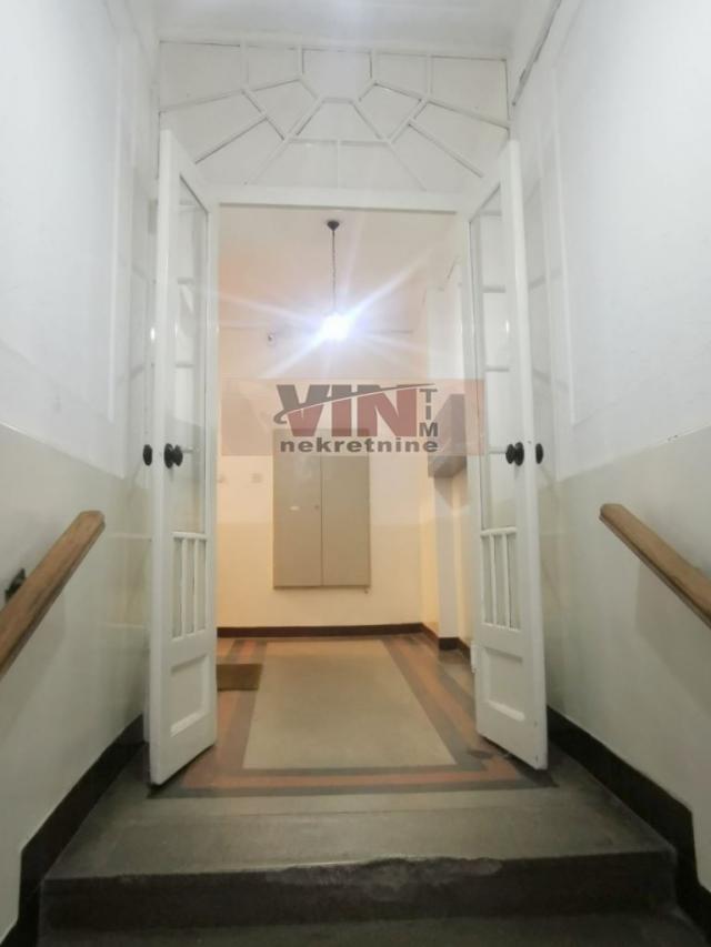 VRACAR 50m2 , 350e