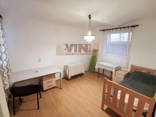 VRACAR 50m2 , 350e