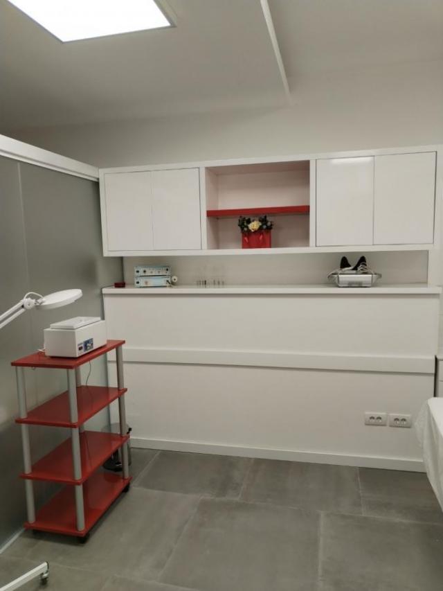 Izdavanje poslovnog prostora – Prizemlje, Južni bulevar, Crveni krst