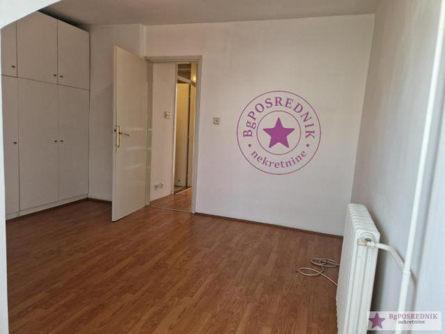Savski venac, Savski trg, Lička, 80m2