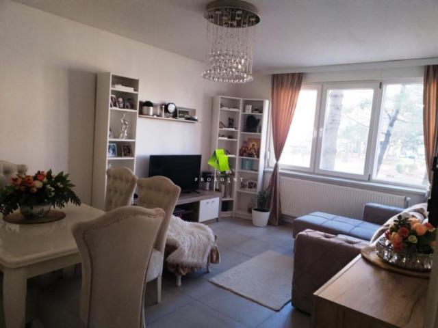 Lux renoviran jednoiposoban stan na odličnoj lokaciji, Bulevar Nemanjića ID#6109