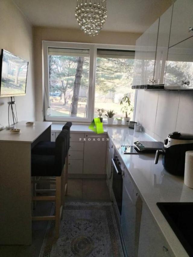 Lux renoviran jednoiposoban stan na odličnoj lokaciji, Bulevar Nemanjića ID#6109