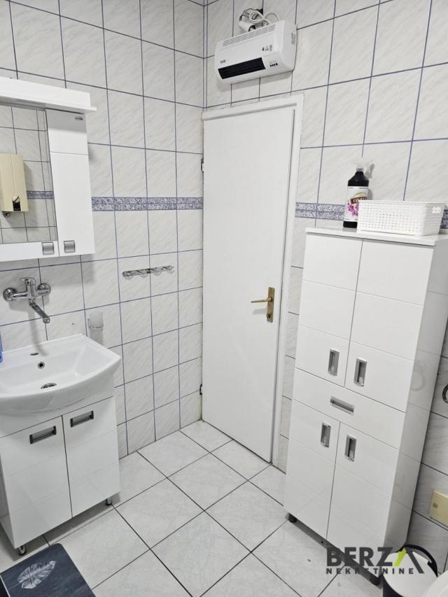 NAMEŠTEN JEDNOSOBAN STAN U MAKSIMA GORKOG, SPENS 