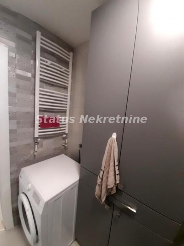LUX, PORODIČNA  KUĆA - TEMERIN !!!!