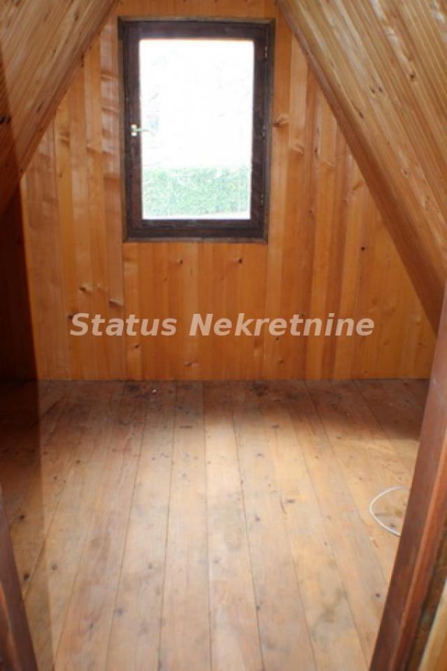 Bocke, kuća na odličnoj lokaciji